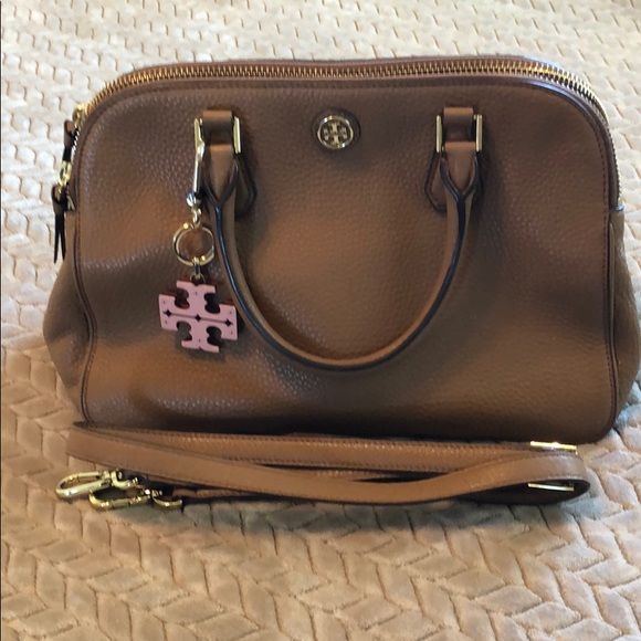 Tory Burch Handbags - Tory Burch pebbled Robison satchel